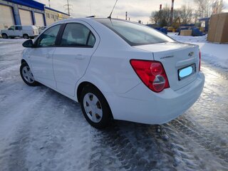 2012 Chevrolet Aveo II, белый, 635000 рублей, вид 3