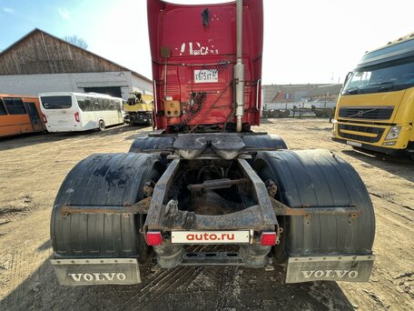 2003 Volvo VNL, красный, 3000000 рублей, вид 2
