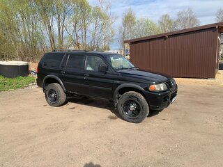 2002 Mitsubishi Montero Sport I, чёрный, 890000 рублей, вид 2