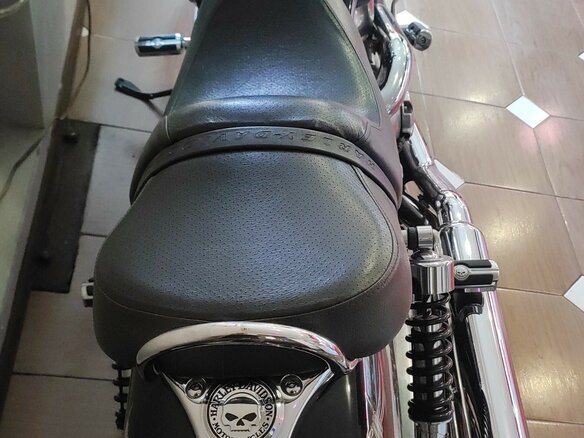 2005 Harley-Davidson V-Rod, чёрный, 3416692 рублей - вид 3