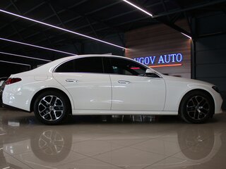 2026 Mercedes-Benz E-Класс 200 VI (W214, S214), белый, 7550000 рублей, вид 3