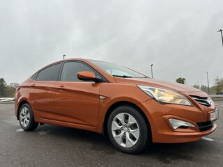 2015 Hyundai Solaris I Рестайлинг, оранжевый, 1000000 рублей, вид 2