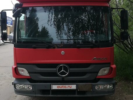 2013 Mercedes-Benz Atego, красный, 3500000 рублей, вид 1