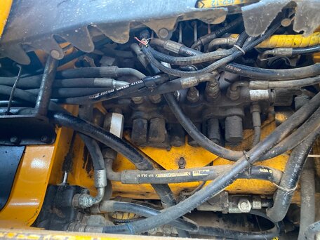 2011 JCB 3CX, 4990000 рублей, вид 5