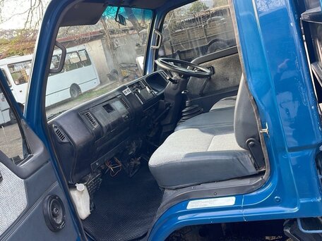 1993 Mazda Titan, синий, 1850000 рублей, вид 2