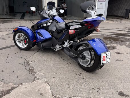2010 BRP Can-Am Spyder, синий, 700000 рублей, вид 1
