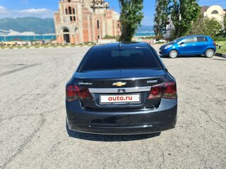 2013 Chevrolet Cruze I Рестайлинг, чёрный, 800000 рублей, вид 3