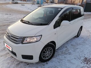 2010 Honda Freed Spike I, белый, 980000 рублей, вид 2