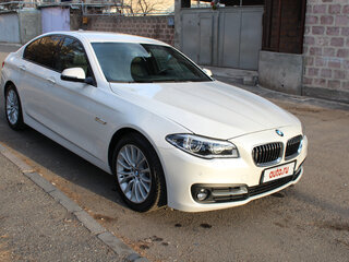 2016 BMW 5 серии 520d VI (F10/F11/F07) Рестайлинг, белый, 2900000 рублей, вид 3