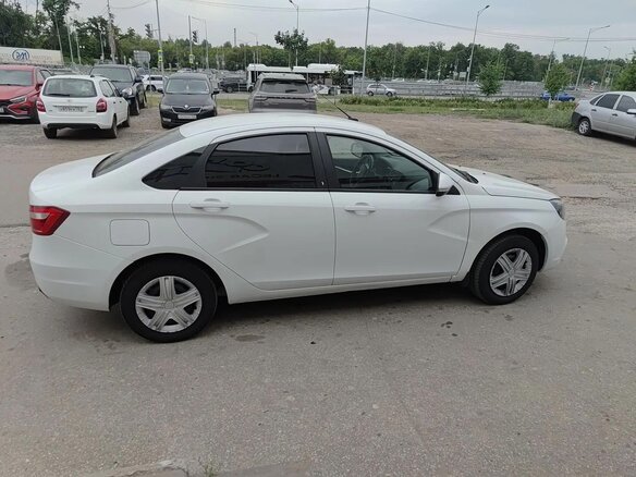 2018 Lada (ВАЗ) Vesta I, белый - вид 3