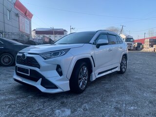 2019 Toyota RAV4 V (XA50), белый, 4300000 рублей, вид 2
