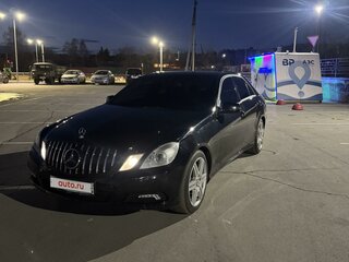 2010 Mercedes-Benz E-Класс 200 5G-Tronic IV (W212, S212, C207), чёрный, 1280000 рублей, вид 1