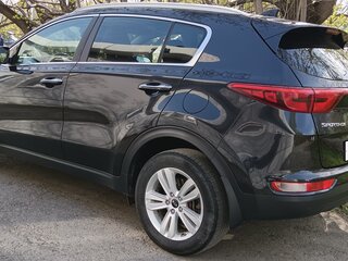 2017 Kia Sportage IV, чёрный, 1600000 рублей, вид 3