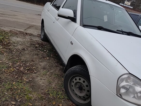2010 Lada (ВАЗ) Priora I, белый, 230000 рублей - вид 2