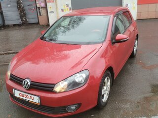 2011 Volkswagen Golf VI, красный, 970000 рублей, вид 3