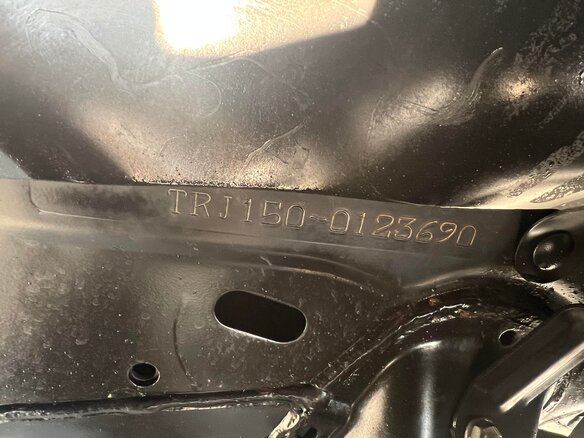 2021 Toyota Land Cruiser Prado 150 Series Рестайлинг 3, чёрный, 5999999 рублей - вид 36