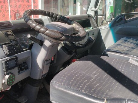 2006 Fuso (Mitsubishi) Canter, белый, 2570000 рублей, вид 2