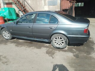 2001 BMW 5 серии 520d IV (E39) Рестайлинг, серый, 350000 рублей, вид 3