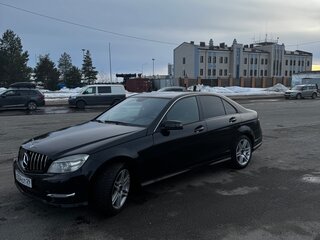 2011 Mercedes-Benz C-Класс 180 BlueEFFICIENCY III (W204), чёрный, 1199000 рублей, вид 2