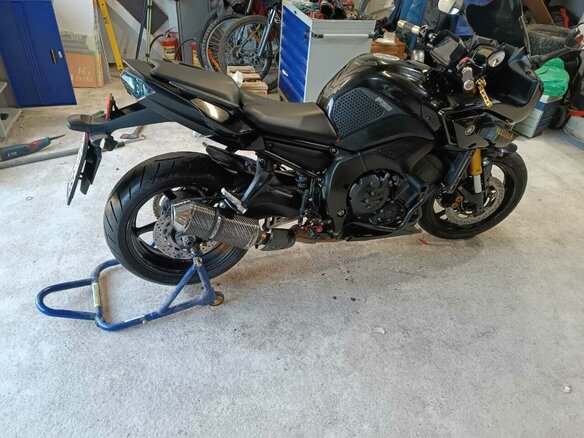 2011 Yamaha FZ8, чёрный, 700000 рублей - вид 2
