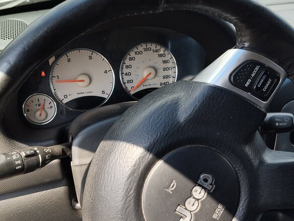 2003 Jeep Cherokee III (KJ), серебристый, 1000000 рублей - вид 9