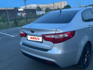 2012 Kia Rio 4-speed III, серебристый, 1100000 рублей, вид 3