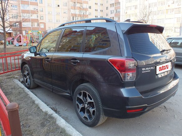 2017 Subaru Forester IV Рестайлинг 2, серый, 2135000 рублей - вид 2