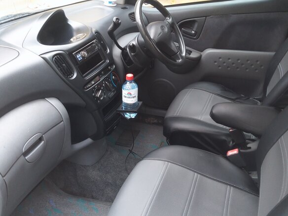 2001 Toyota FunCargo, белый, 550000 рублей - вид 9