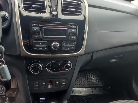 2015 Renault Sandero Stepway II, зелёный, 1300000 рублей - вид 7