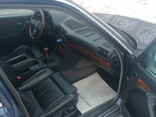 1989 BMW 7 серии 730i II (E32), синий, 1497000 рублей, вид 5