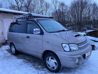 1999 Toyota Town Ace Noah III, коричневый, 619000 рублей, вид 4