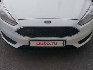2017 Ford Focus III Рестайлинг, белый, 950000 рублей, вид 2