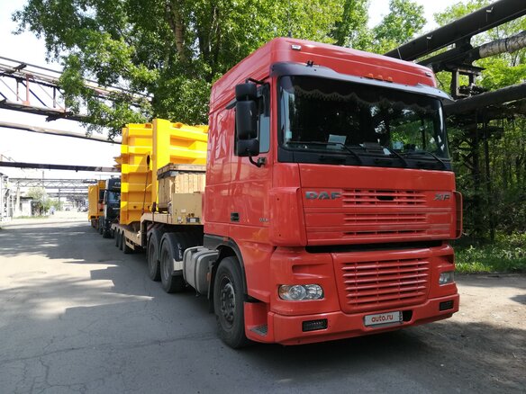 2004 DAF XF 95, оранжевый, 2000000 рублей - вид 16