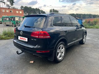 2010 Volkswagen Touareg II, чёрный, 1920000 рублей, вид 4