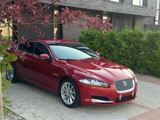 2013 Jaguar XF I Рестайлинг, красный, 1399000 рублей, вид 3