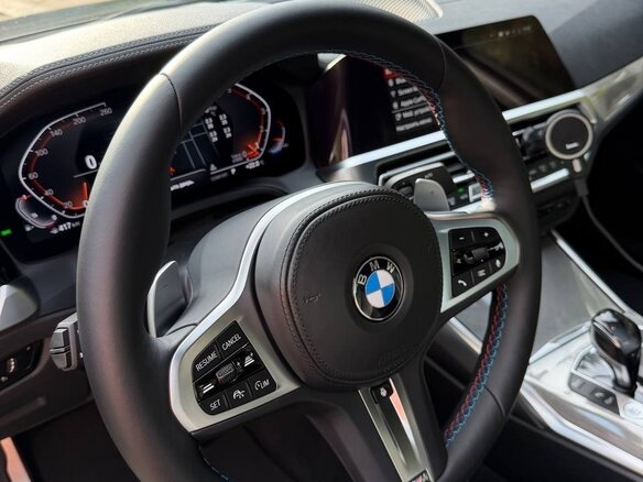 2021 BMW 3 серии 330i VII (G2x), чёрный, 5000000 рублей - вид 5