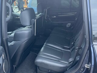 2018 Lexus LX 570 III Рестайлинг 2, синий, 7500000 рублей, вид 3