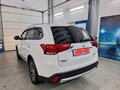 2017 Mitsubishi Outlander III Рестайлинг 2, белый, 1900000 рублей - вид 1