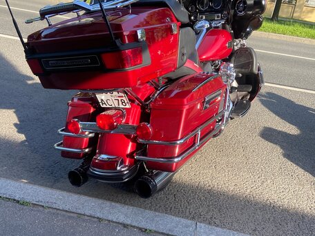 2012 Harley-Davidson Electra Glide, красный, 1200000 рублей, вид 4