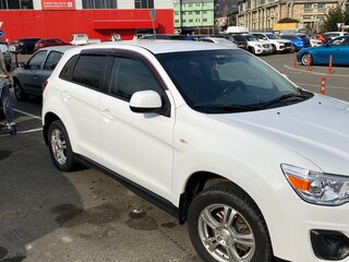 2013 Mitsubishi ASX I Рестайлинг, белый, 1300000 рублей, вид 3