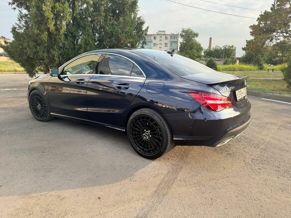 2017 Mercedes-Benz CLA 200 I (C117, X117) Рестайлинг, синий, 1800000 рублей - вид 17