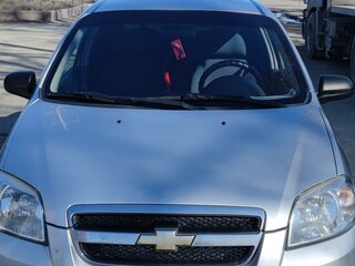2011 Chevrolet Aveo I Рестайлинг, серебристый, 400000 рублей, вид 4