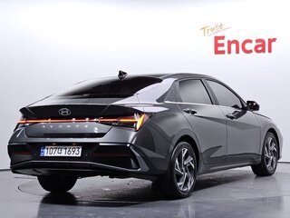2023 Hyundai Avante VII Рестайлинг, чёрный, 1950000 рублей, вид 3