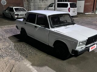 2002 Lada (ВАЗ) 2107, белый, 75000 рублей, вид 4