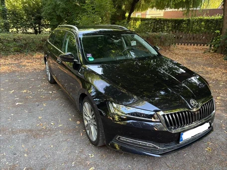 2023 Skoda Superb III Рестайлинг, чёрный, 3833026 рублей, вид 1