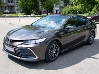 2022 Toyota Camry VIII (XV70) Рестайлинг, коричневый, 5600000 рублей, вид 5
