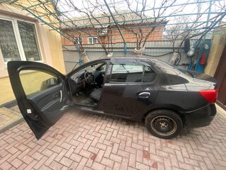 2014 Renault Logan II, чёрный, 480000 рублей, вид 4