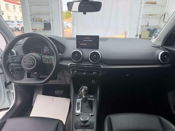 2022 Audi Q2 L 35 TFSI I Рестайлинг, белый, 1578000 рублей - вид 19
