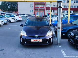 2014 Toyota Prius III Рестайлинг (XW30), фиолетовый, 1100000 рублей, вид 5
