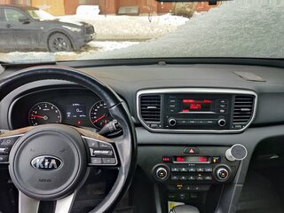 2021 Kia Sportage IV Рестайлинг, серый, 2380000 рублей, вид 5